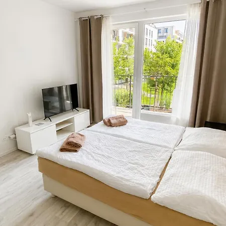 1 Apartment, Balcony, Zuzany Chalupovej 18b