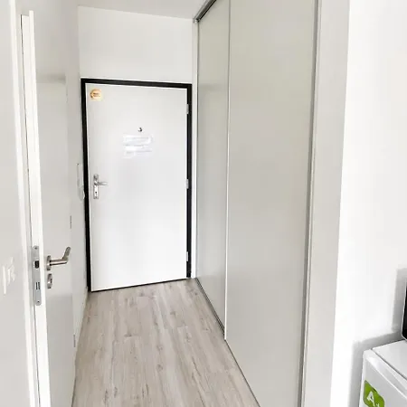 1 Apartment, Balcony, Zuzany Chalupovej 18b 아파트